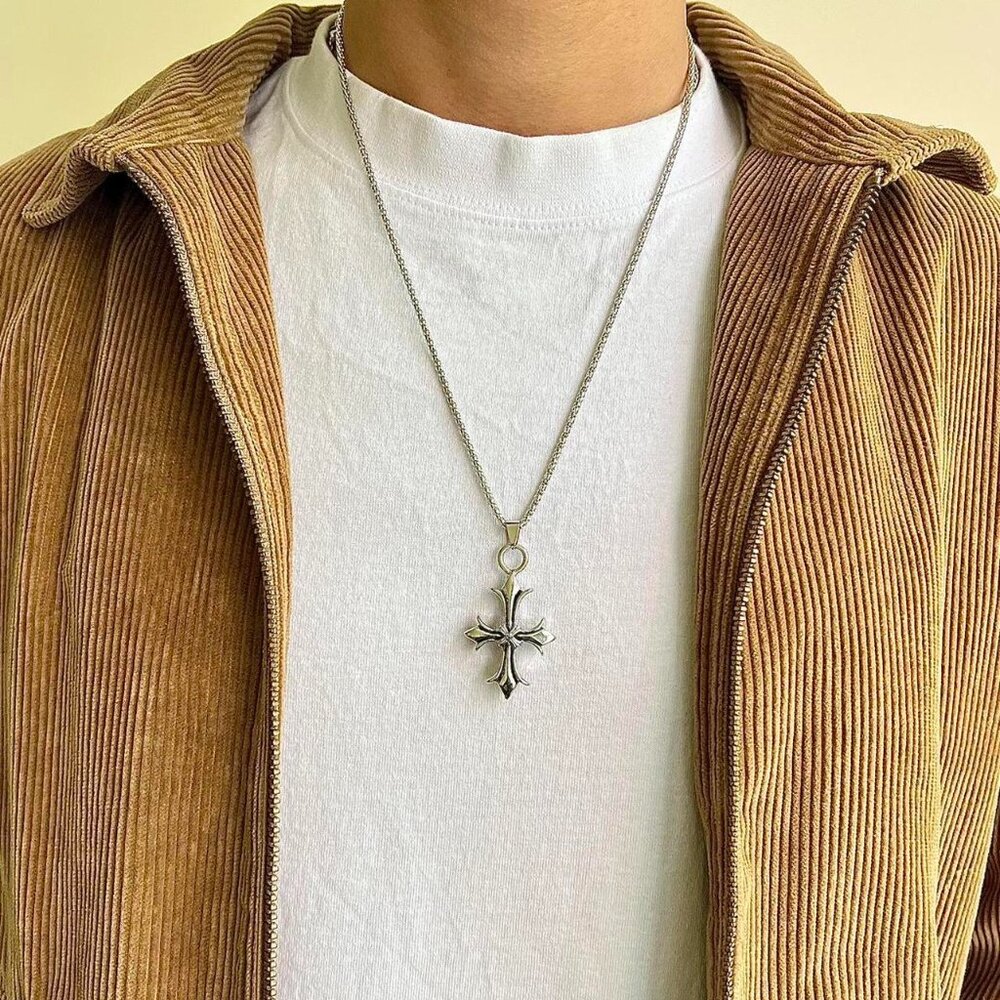 y2k 2000s vintage style heavy metal punk gothic emo cross pendant chain necklace